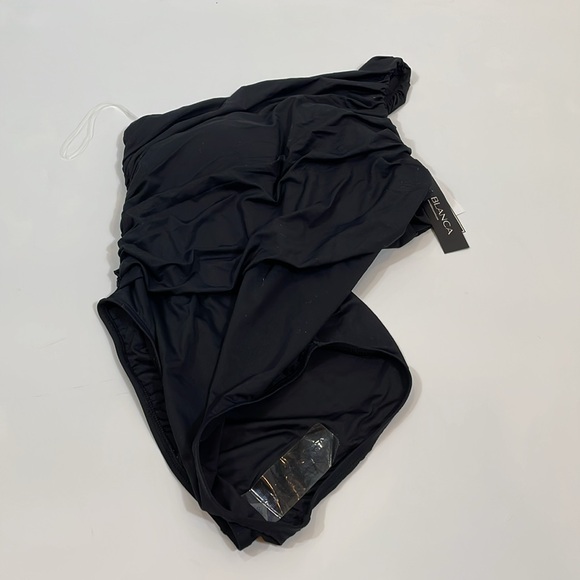 La Blanca One Piece Swimsuit Size 12 NWT Black One Shoulder Tummy Control - Picture 14 of 14